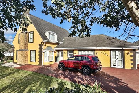6 bedroom detached bungalow for sale, 15, Queens Valley, Ramsey, Isle Of Man