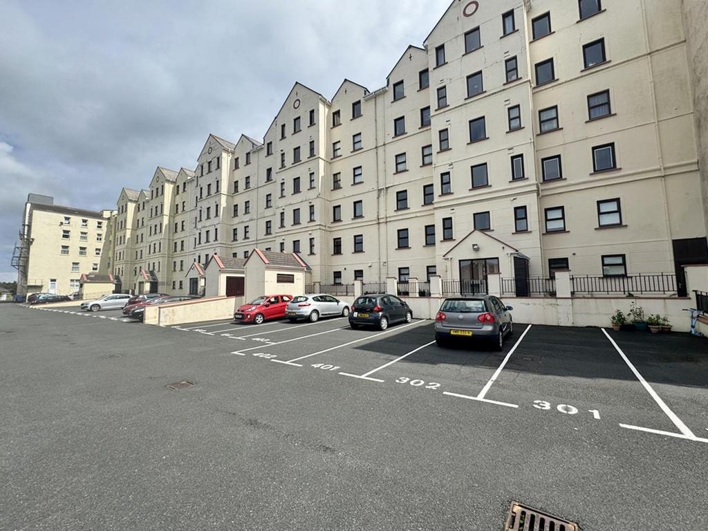 4.jpeg