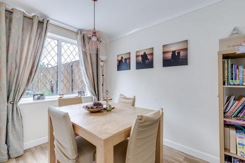 9 Barbrook Close, Standish, Wigan, WN6 0SX