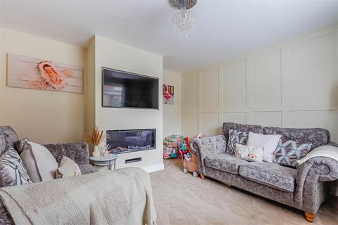 6 Crossways Street, Barry, CF63 4PQ