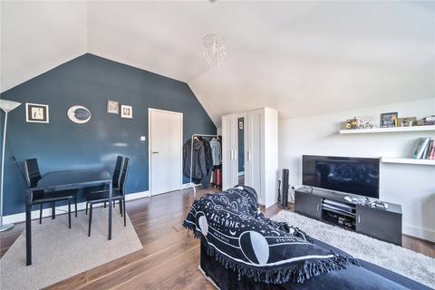 undefined, Queens Avenue, London, N10