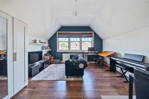 undefined, Queens Avenue, London, N10