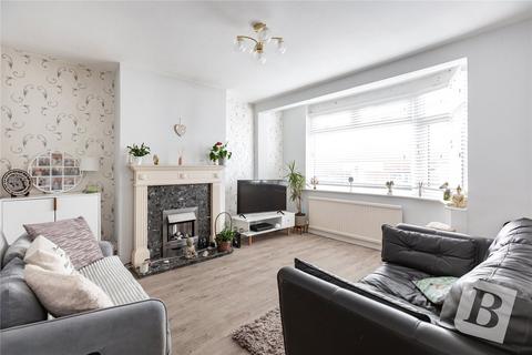 31 Squirrels Heath Lane, Romford, RM2 6DP