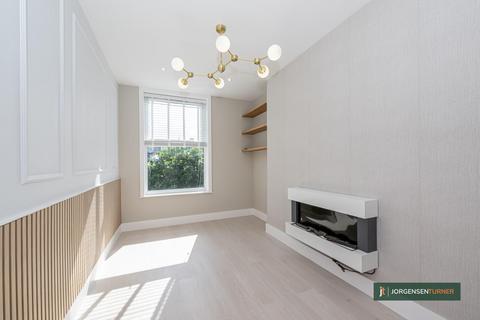2 bedroom flat for sale, Hetley Road, London