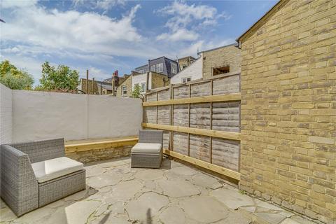 214 Wandsworth Bridge Road, London, SW6 2UE