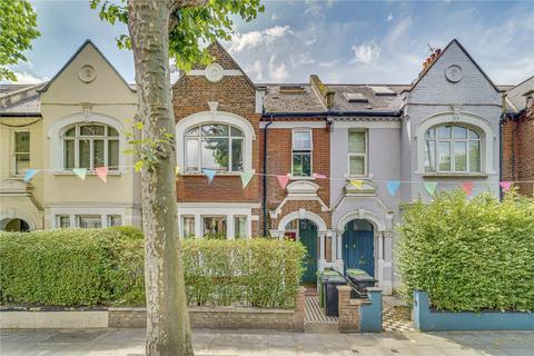 214 Wandsworth Bridge Road, London, SW6 2UE