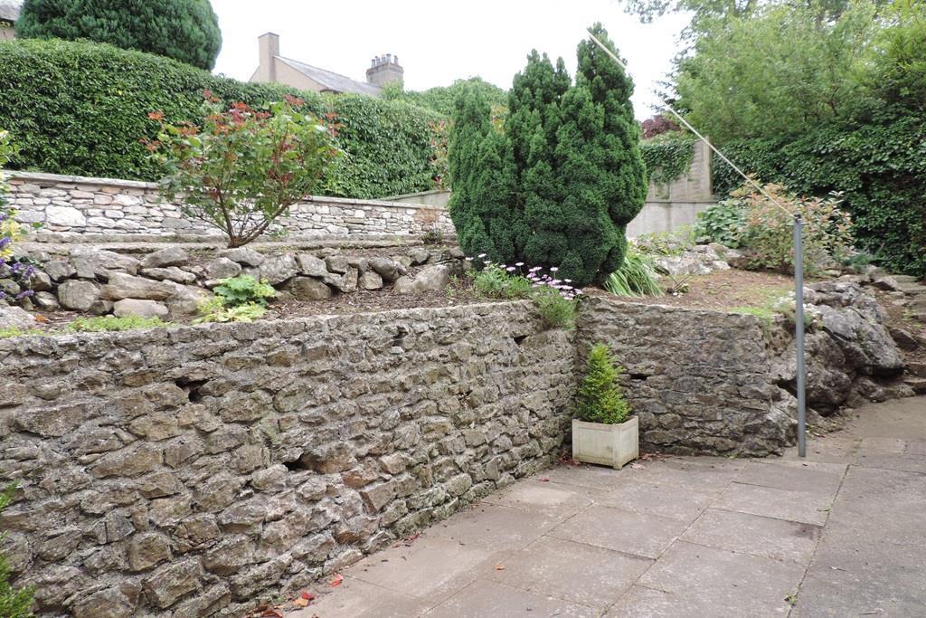Garden1.jpg