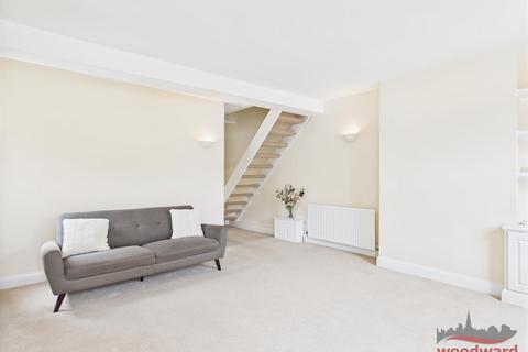 3 bedroom flat for sale, West Street, Harrow on the Hill