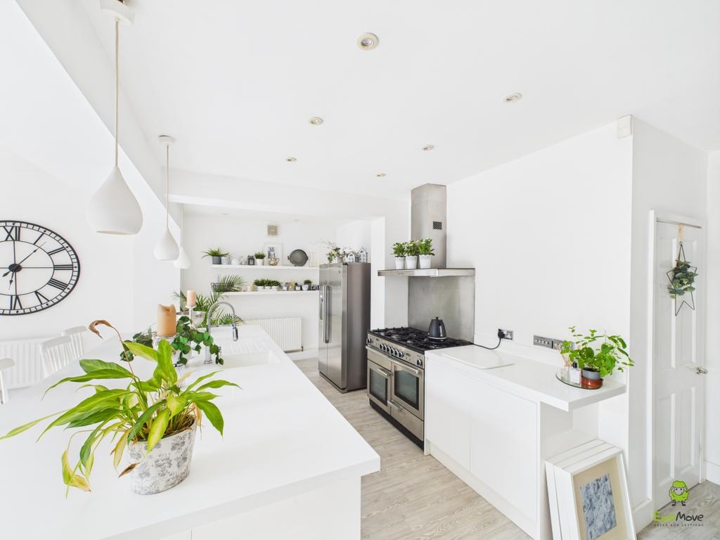 Presented by Clinton at Ewe Move Bexleyheath and Da