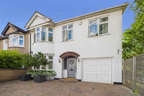 undefined, Hill View Drive, Welling, Kent, DA16