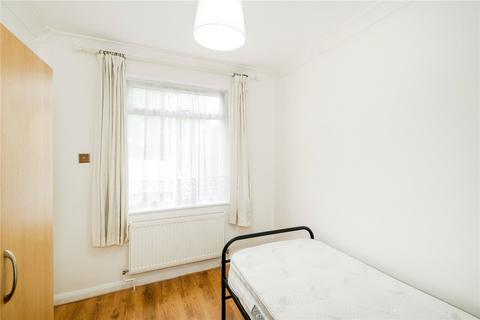 undefined, Grantham Gardens, Chadwell Heath RM6