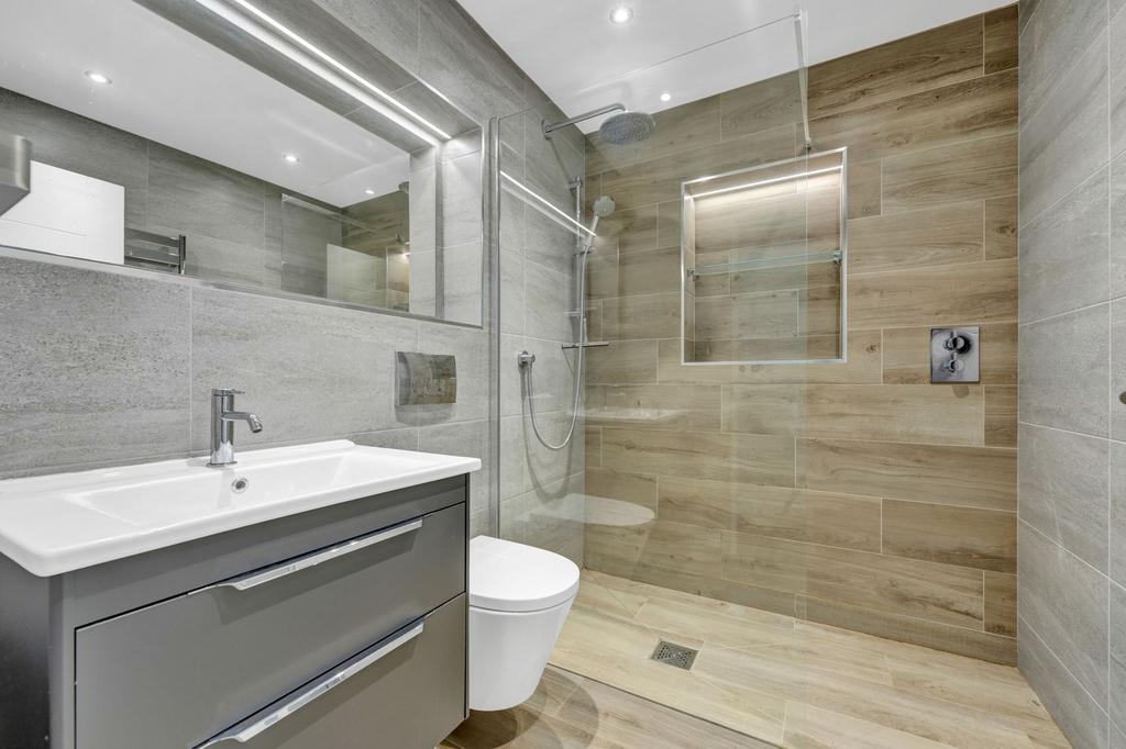 Annex Shower Room