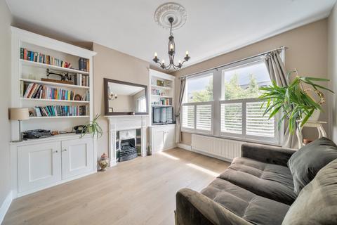 14b Smeaton Road, London, SW18 5JH