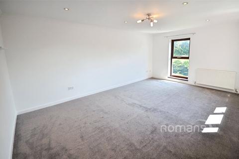 2 bedroom flat to rent, Coulson Way, Burnham, Slough, SL1