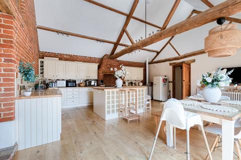 undefined, Charming Four Bedroom Barn in South Walsham