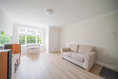 2 bedroom terraced house for sale, Stonebeck Avenue, Harrogate, North Yorkshire, HG1