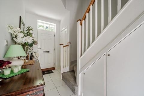 3 Stopher Walk, Winchester, SO22 5ST