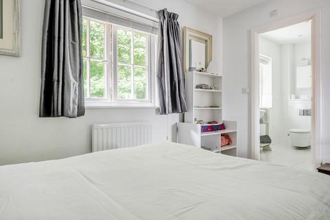 3 Stopher Walk, Winchester, SO22 5ST