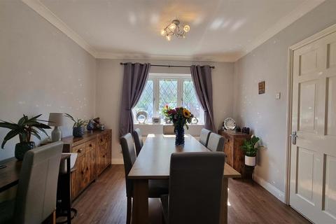 4 bedroom detached house for sale, Holly Drive, Hollywood, Birmingham