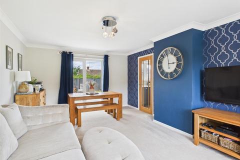 4 Brampton Close, Cookley, Kidderminster, DY10 3TW