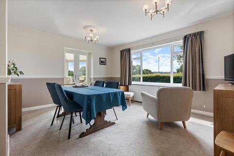 4 bedroom detached house for sale, New Lane, Skelmanthorpe, HD8 9EH