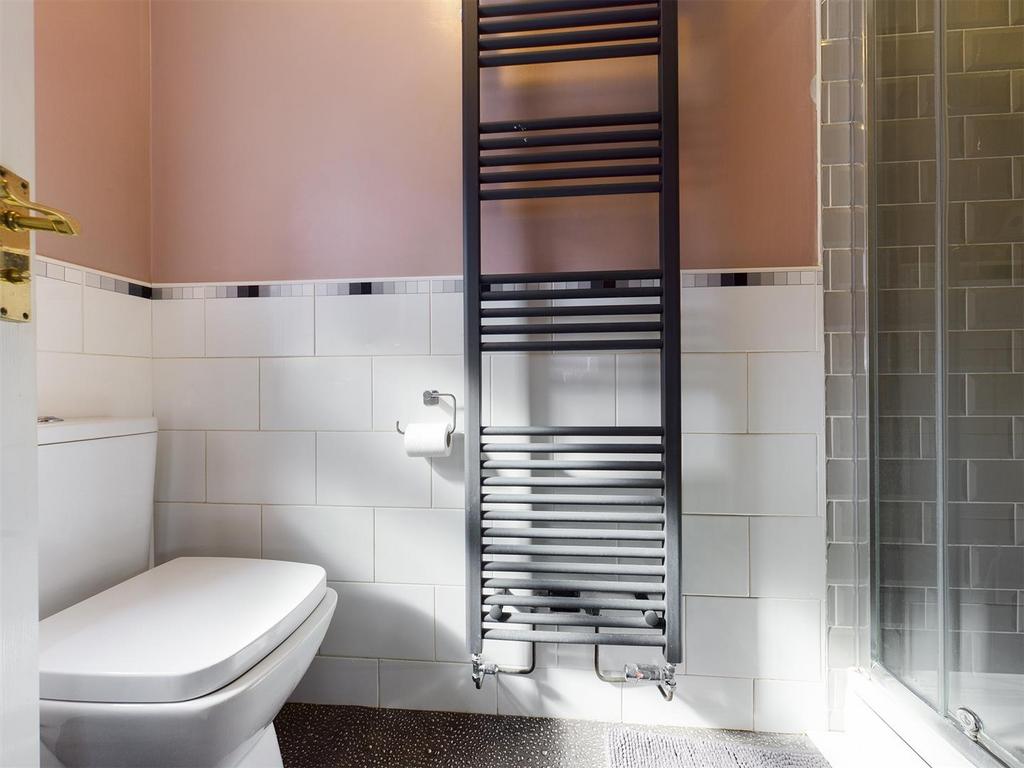 Ensuite: