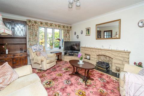 3 bedroom detached house for sale, 2 Aldwyck Drive, Castlecroft, Wolverhampton, WV3 8NE