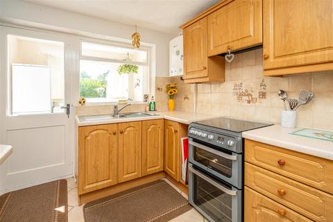 3 bedroom detached house for sale, 2 Aldwyck Drive, Castlecroft, Wolverhampton, WV3 8NE