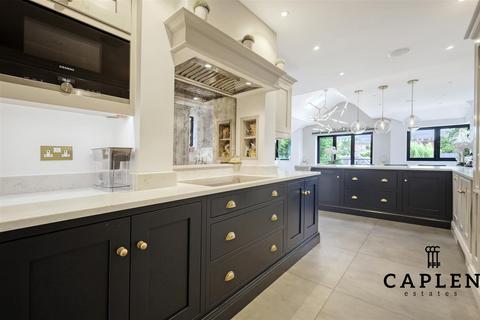 5 bedroom detached house for sale, Scotland Road, Buckhurst Hill
