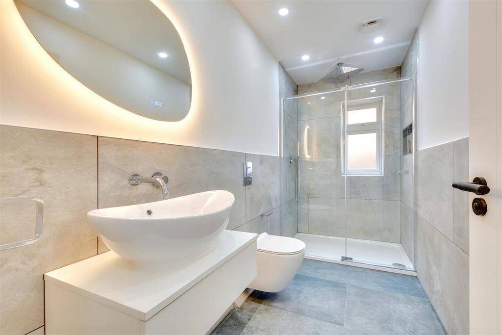 Shower Room 1.jpeg