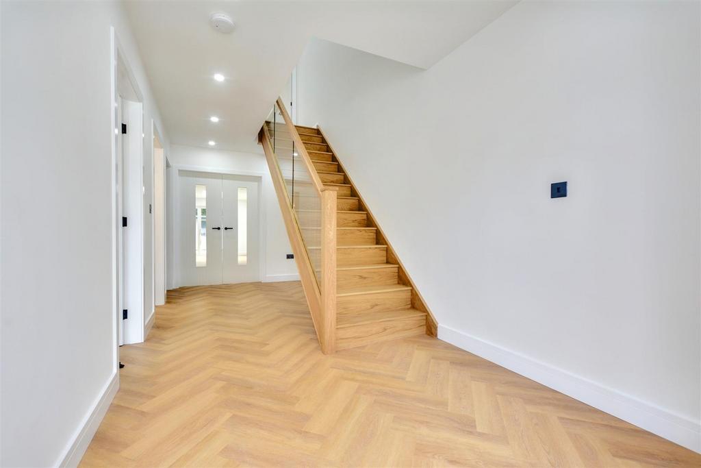 Hallway 2.jpeg