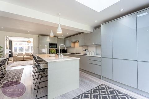 9 Anders Drive, Nottingham, NG6 7AN