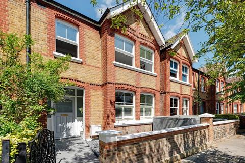 33 Wellington Road, London, W5 4UJ