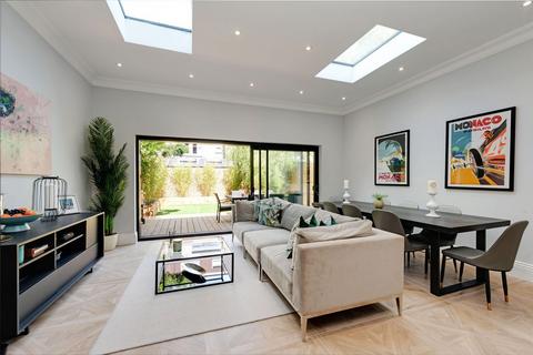 33 Wellington Road, London, W5 4UJ