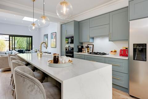 33 Wellington Road, London, W5 4UJ