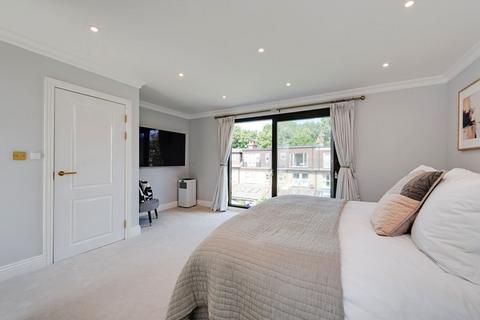 33 Wellington Road, London, W5 4UJ