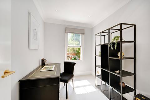 33 Wellington Road, London, W5 4UJ