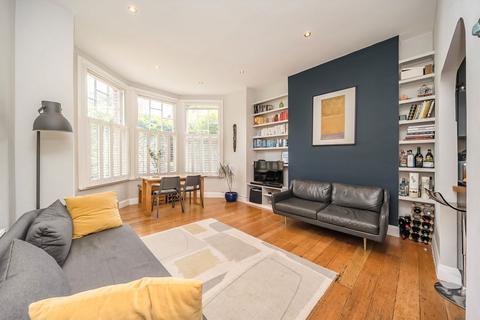 Thornton Avenue, London SW2