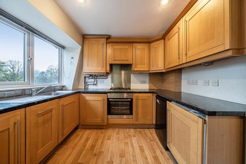 3 bedroom flat for sale, Chatham Road, Battersea, London, SW11