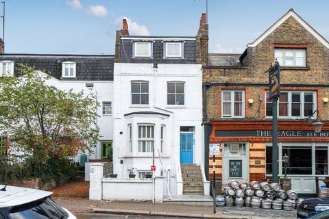 3 bedroom flat for sale, Chatham Road, Battersea, London, SW11