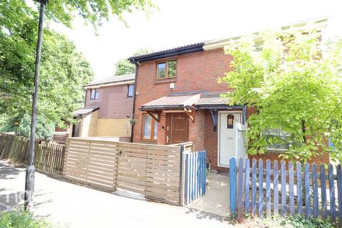 12 Latham Close, London, E6 5SF