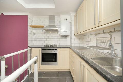 1 bedroom flat for sale, Godolphin Road, London W12