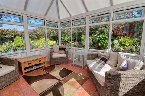 3 bedroom bungalow for sale, Holland on Sea CO15