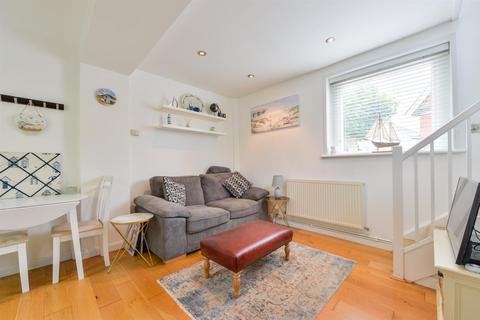 1 bedroom character property for sale, Cambridge Road, Walmer, Deal