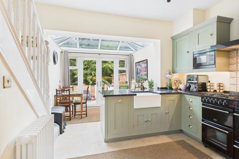 9 Dingle Terrace, Ashton-under-lyne, OL6 8AH