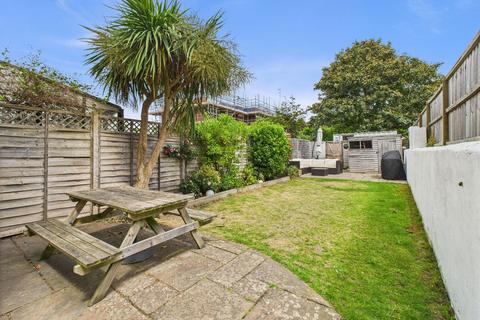 10 Archibald Road, Worthing, BN11 2SL