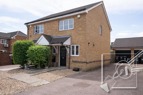 18 Mariners Way, Gravesend, DA11 9EP