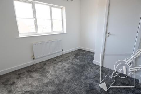 18 Mariners Way, Gravesend, DA11 9EP