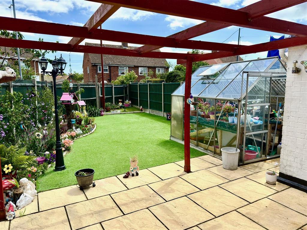 GARDEN.jpg