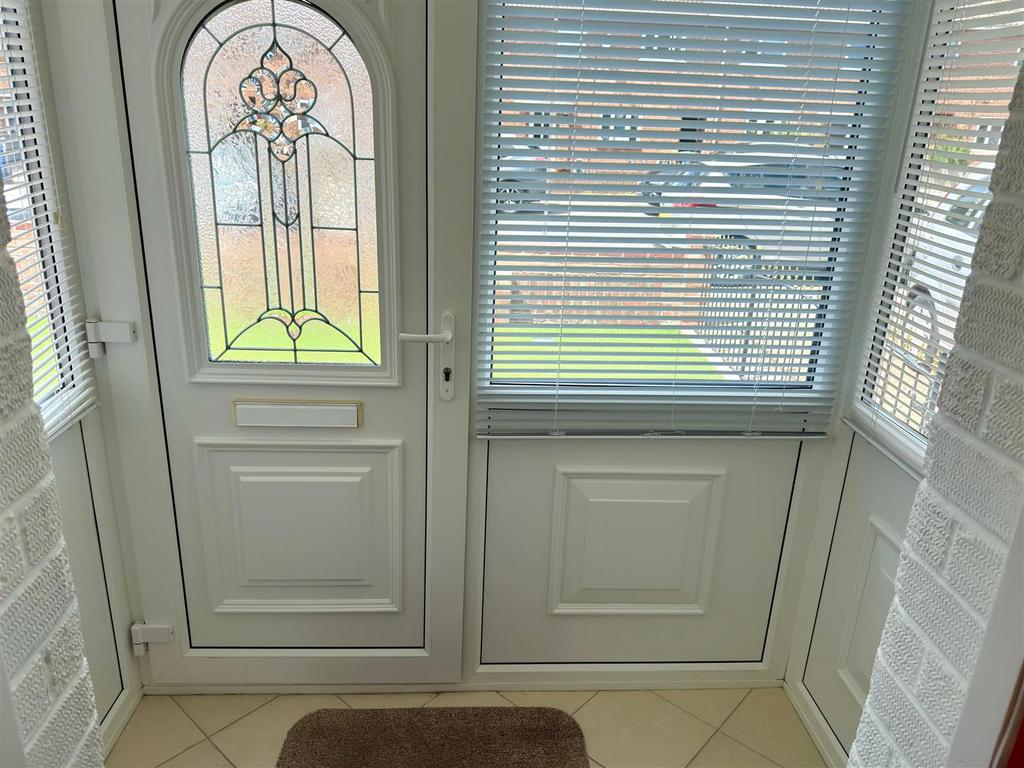 FRONT PORCH.jpg